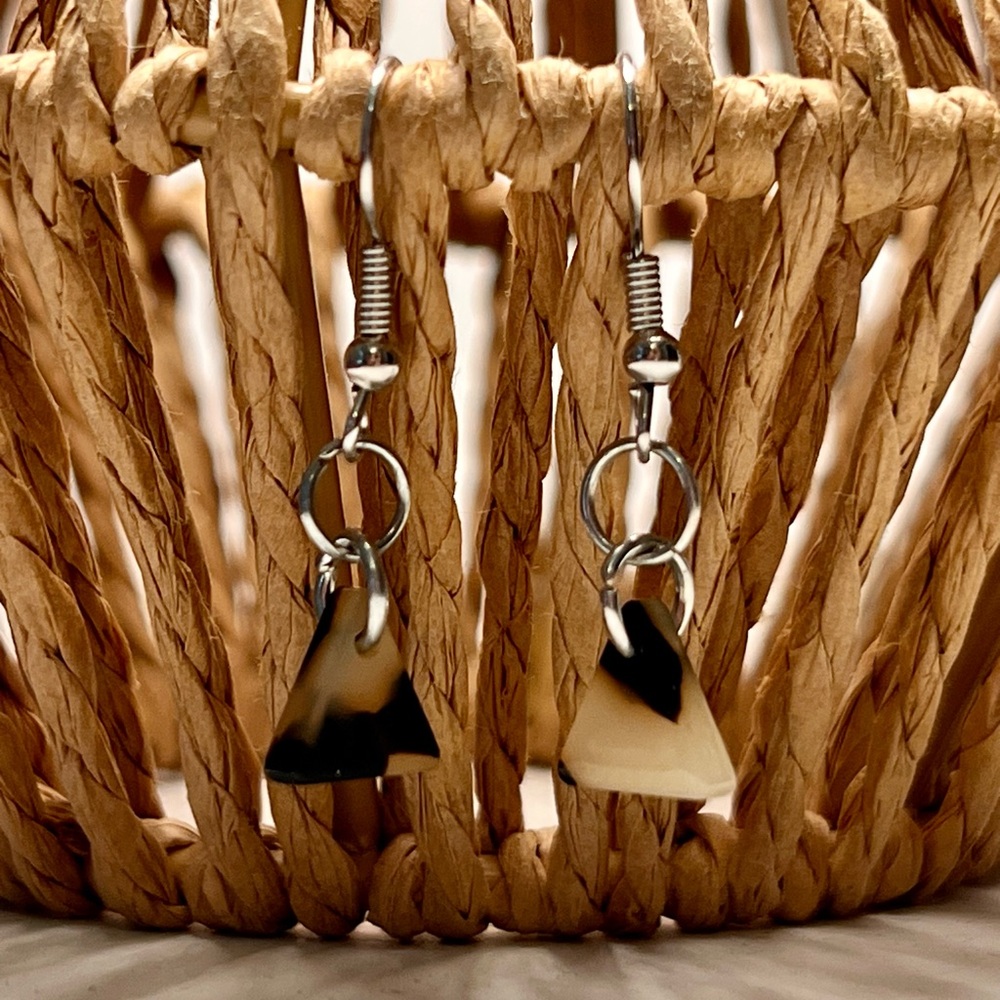 Handmade Elegant Silver and Brown Dangle Earrings